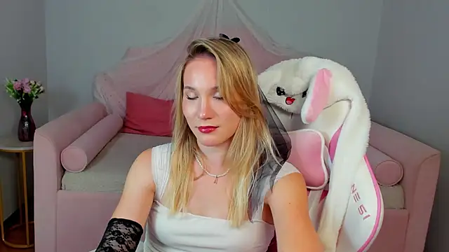 ElaraVoltage 라이브 XXX 채팅