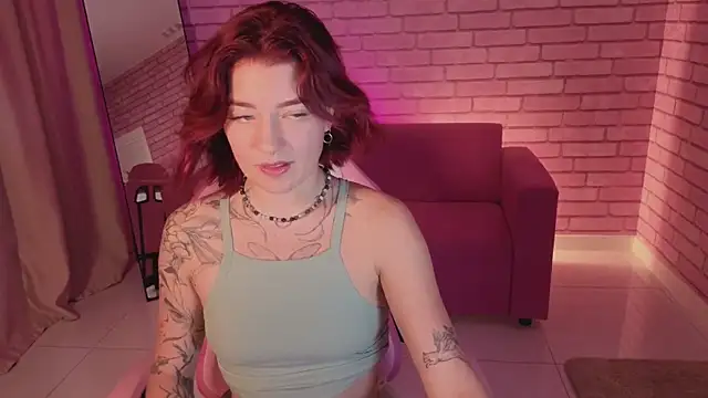 Nikki_Gringer élő XXX-chatje