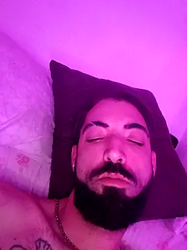 MorenodickStrong élő XXX-chatje