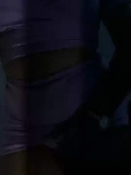 DIRTYSECRET_QUEEN_07: απευθείας συνομιλία ΧΧΧ