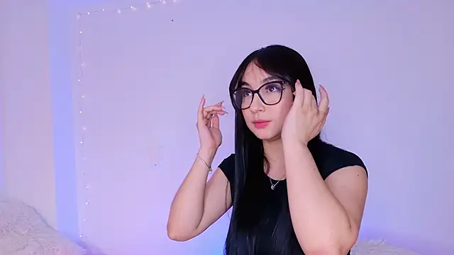 Naughtybunnyy_ 现场XXX聊天
