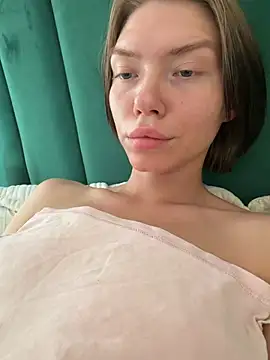 Lisaaa_Alisa élő XXX-chatje