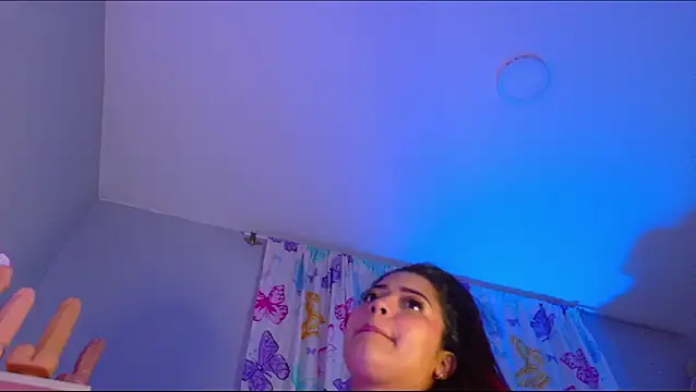 NicolleTaylor Adlı Modelin Canlı XXX Sohbeti