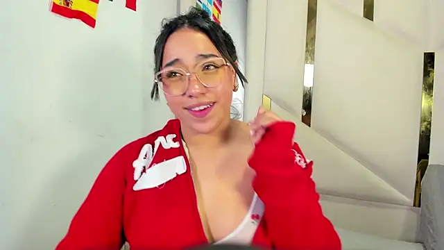 IsabellRodriguez18 XXX чат на живо