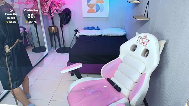 Maggy_t18's Live XXX Chat