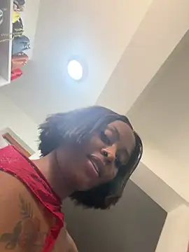 Chat +18 de Rose_berry ao vivo