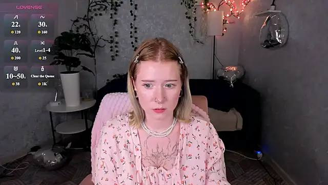 Elira_VaneのライブXXXチャット