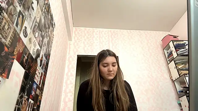 Chat +18 de JanineThielman ao vivo