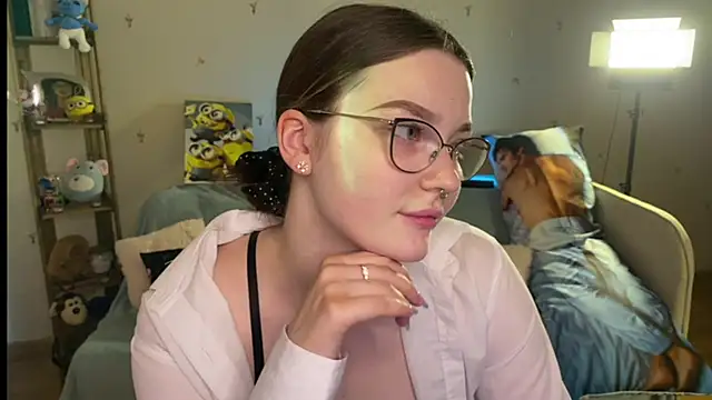 Chatroom XXX en direct de milliedoll