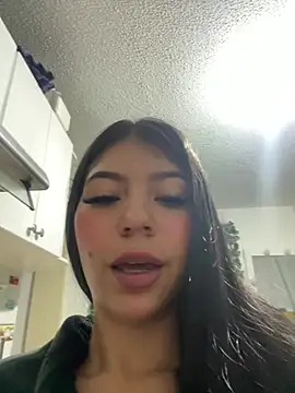 Czat XXX na żywo – sweett_sophie1