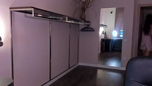 Mila_Anders Adlı Modelin Canlı XXX Sohbeti