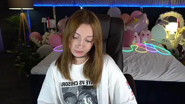 Chat XXX en directo de LizzaMoonn
