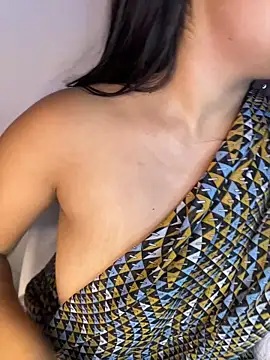 Czat XXX na żywo – shara_queen1