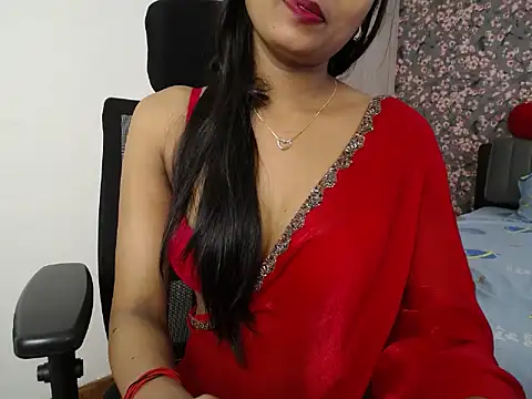 Chat +18 de Naughtyy_Ranii01 ao vivo