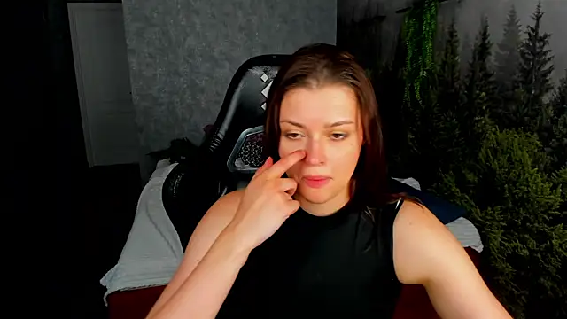 Maya-Mimi Live XXX-Chat