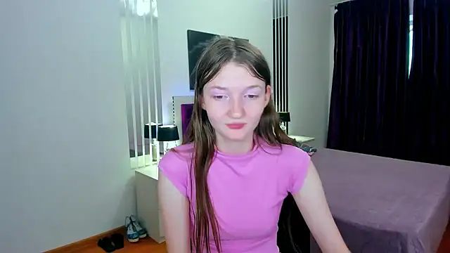 Chat XXX en directo de NikaRain