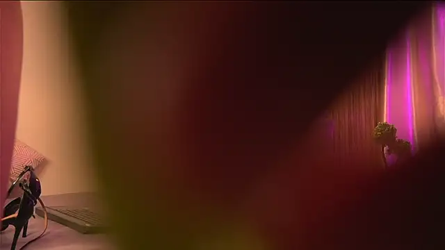 Chat +18 de Chloe_Cherry21 ao vivo