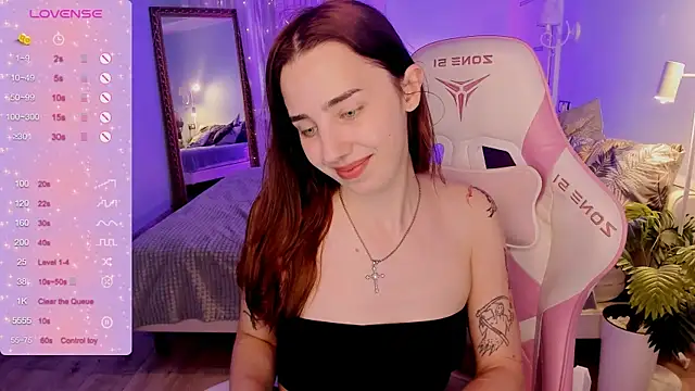 צ'אט XXX בשידור ח י של CharliGrace_