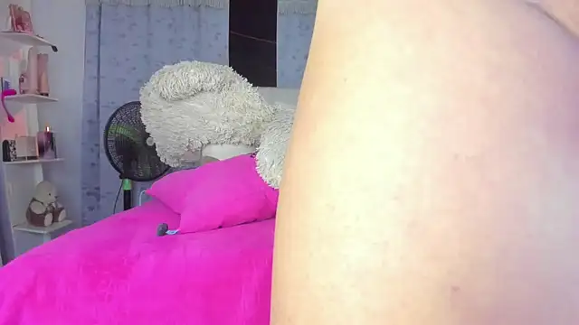 briitany_hot's Webcam Show