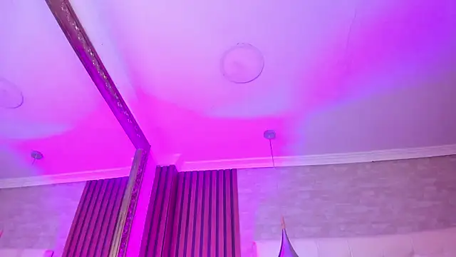 KyleeSmiith – Naživo XXX chat
