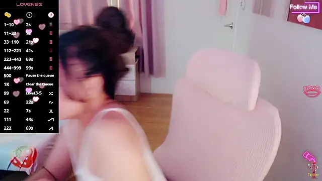 MCutie_'s Live XXX Chat