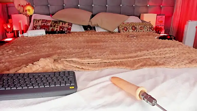Poacahontasfg's Webcam Show