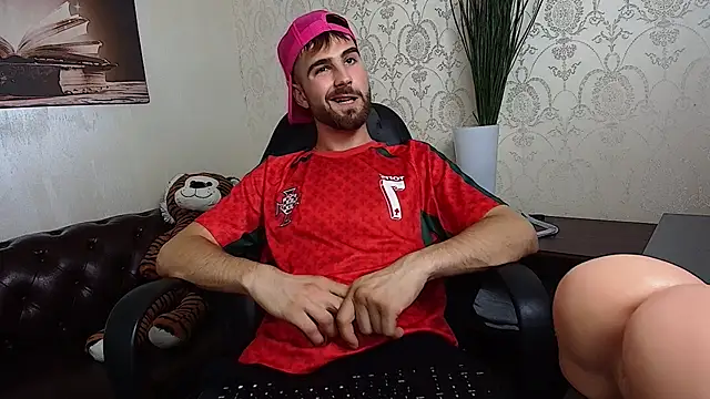 KyloEast Live XXX-chat