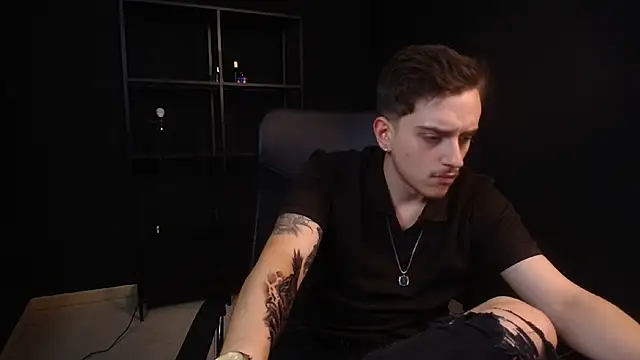 FelixStarkk: онлайн-секс-чат