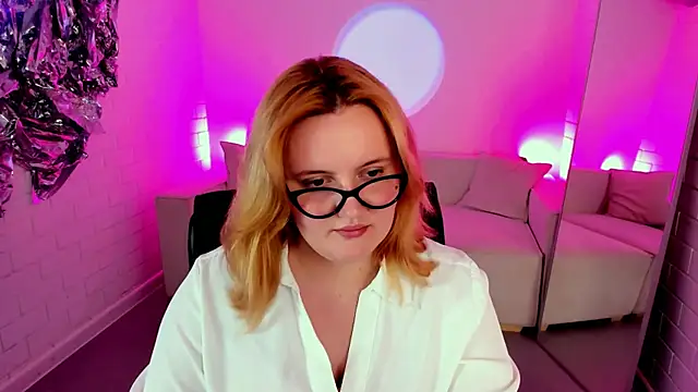 KathyBriggs XXX чат на живо