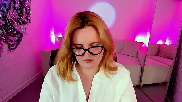Czat XXX na żywo – KathyBriggs