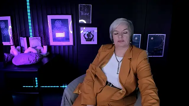 CarmenSoft's Live XXX Chat
