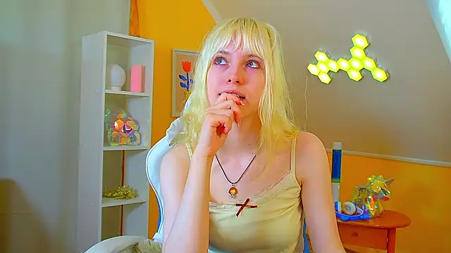 HannahHollis' Live XXX Chat