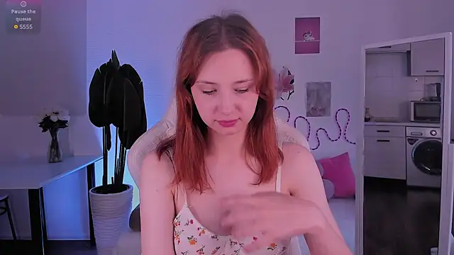 XXX chat uživo modela LittlePeach007