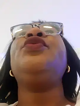 Bootyliciousbbw12 Adlı Modelin Canlı XXX Sohbeti