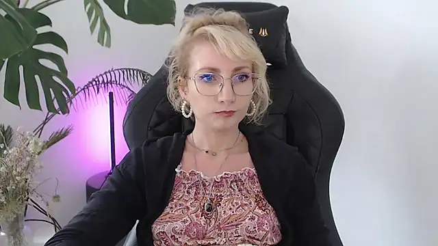Živý XXX chat CinderellaMoon