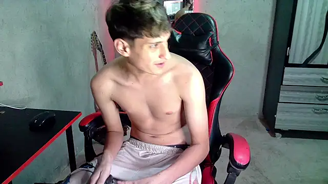 Chat XXX en directo de Pablito_Junior11