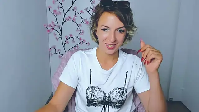 Chat +18 de Lana_Foxyy ao vivo