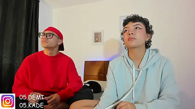 kade_demi – Naživo XXX chat