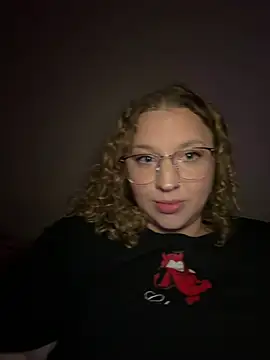 Chatroom XXX en direct de EmmieRae