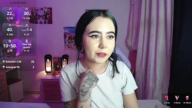 iris_sky élő XXX-chatje