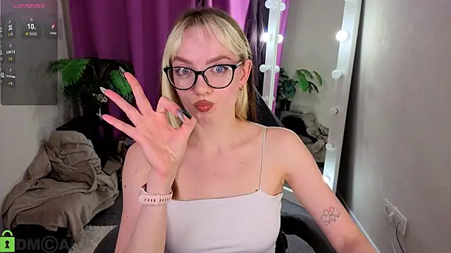 R0cket_bunny 现场XXX聊天