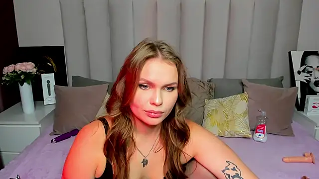 KattyWests Chat XXX live