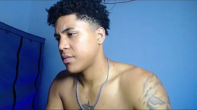 Chat XXX ao vivo de LatinEvanoBBC