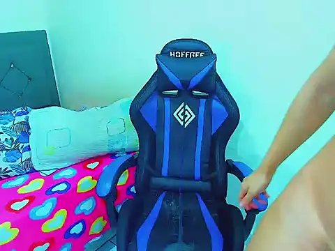 vale_sexth Adlı Modelin Canlı XXX Sohbeti