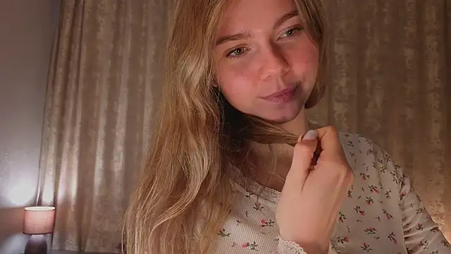 DonaDebore Adlı Modelin Canlı XXX Sohbeti