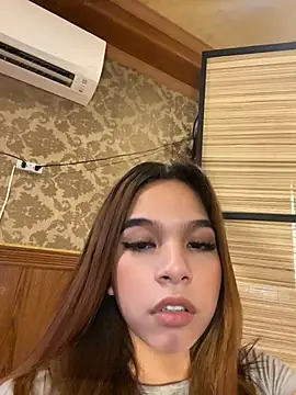 hugecock_cali Adlı Modelin Canlı XXX Sohbeti