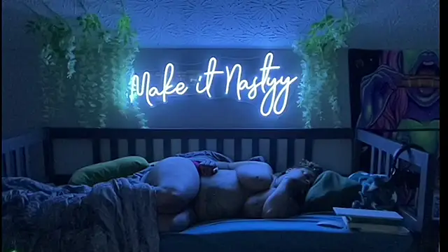 FaeAfterDark's Webcam Show