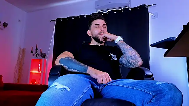 Chat +18 de MightyAaron66 ao vivo
