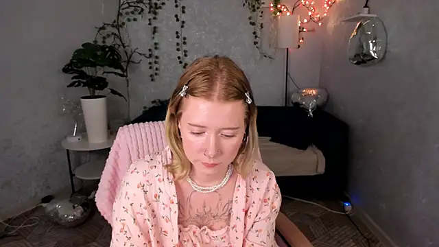 Elira_Vane Chat XXX in diretta