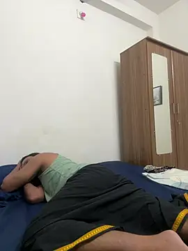 XXX chat uživo modela beast_bearded_dady